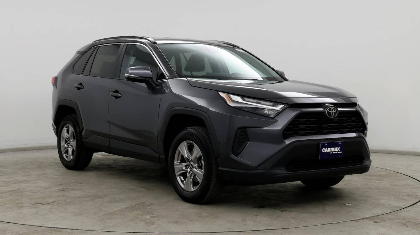 2023 Toyota RAV4 XLE — SUV — 33,999 mi — Roanoke, VA