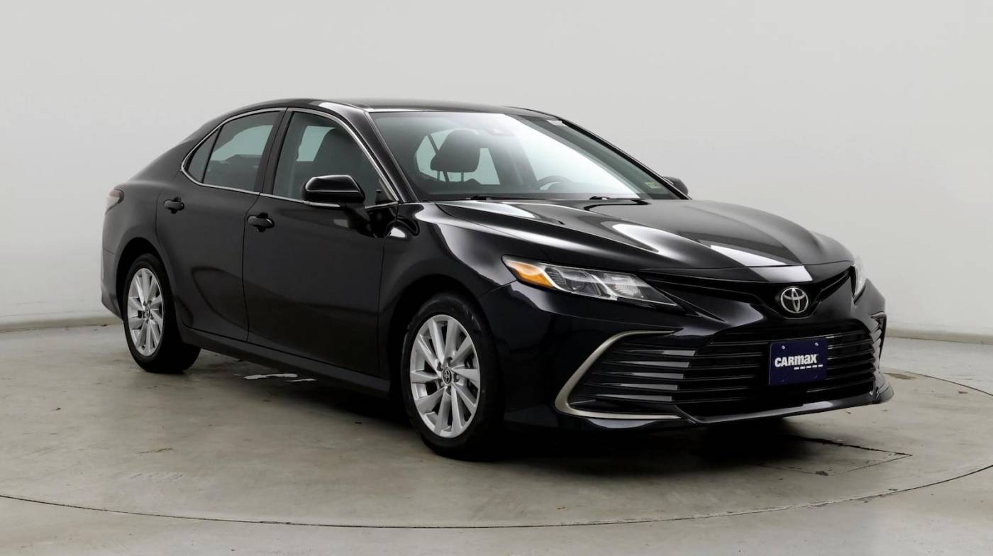 2021 Toyota Camry LE — Sedan — 29,852 mi — Roanoke, VA