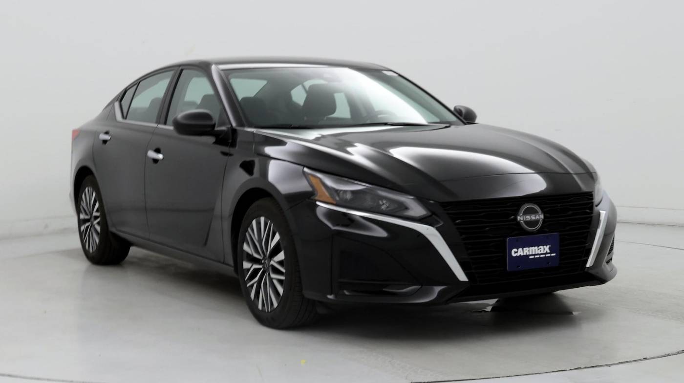 2024 Nissan Altima SV — Sedan — 17,649 mi — Tucson, AZ