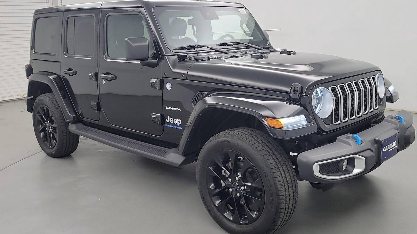 2024 Jeep Wrangler Sahara