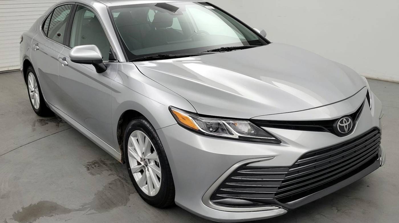 2022 Toyota Camry LE — Sedan — 16,665 mi — Jacksonville, NC