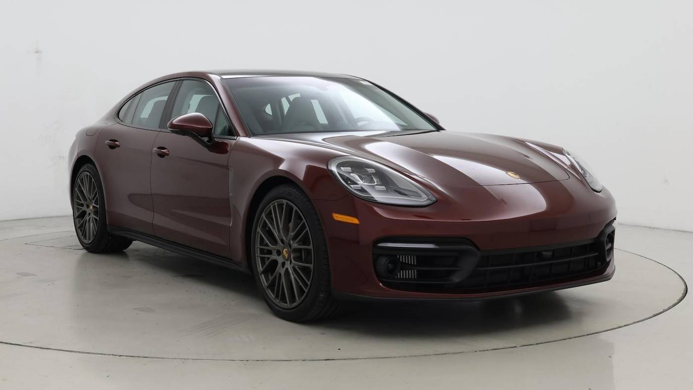 2023 Porsche Panamera Platinum Edition