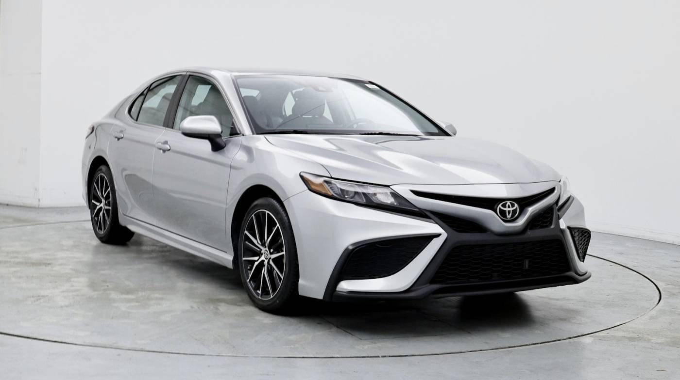 2021 Toyota Camry SE — Sedan — 40,276 mi — Lakeland, FL