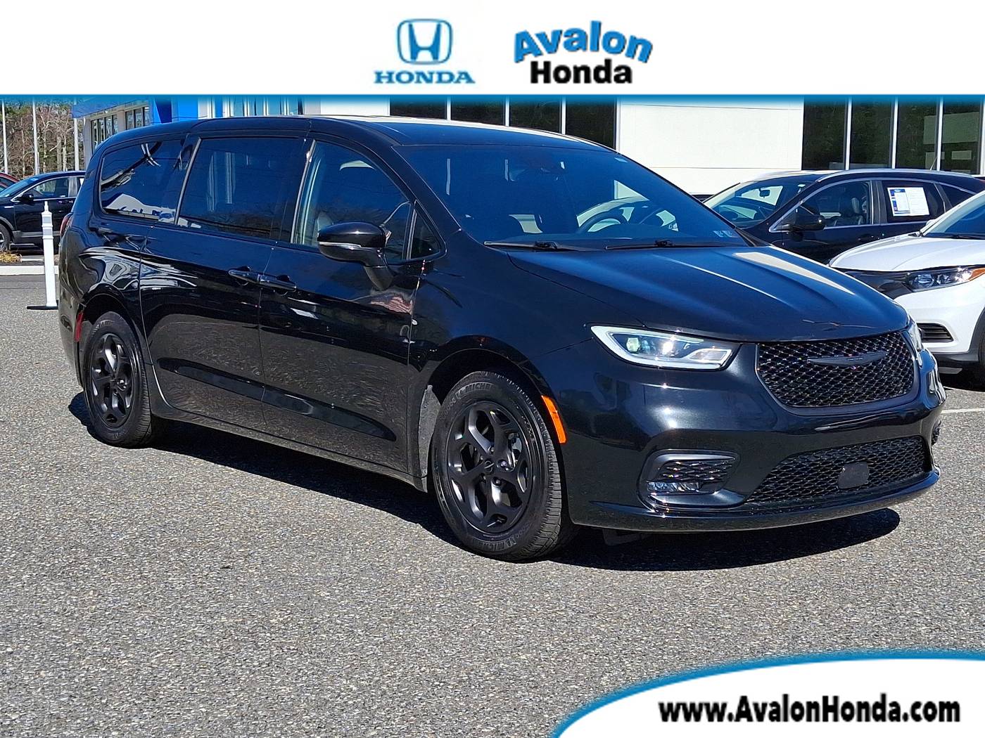 2022 Chrysler Pacifica Hybrid Touring L — Minivan — 48,249 mi — Cape May Court House, NJ