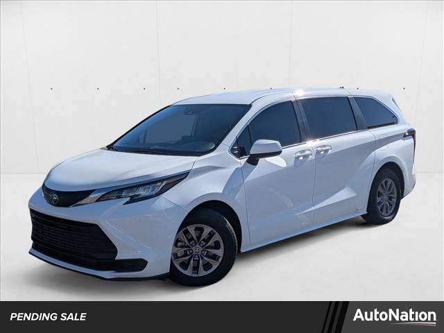 2023 Toyota Sienna LE — Minivan — 112,007 mi — Littleton, CO