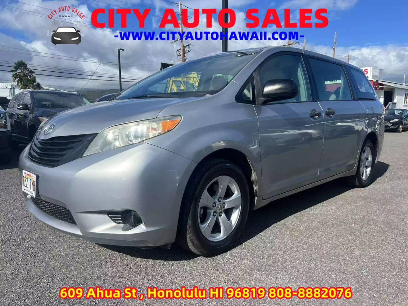 2012 Toyota Sienna Base — Minivan — 89,000 mi — Honolulu, HI