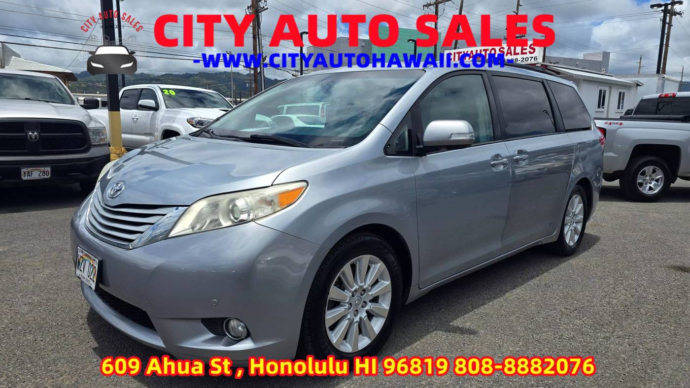 2014 Toyota Sienna Limited — Minivan — 143,500 mi — Honolulu, HI