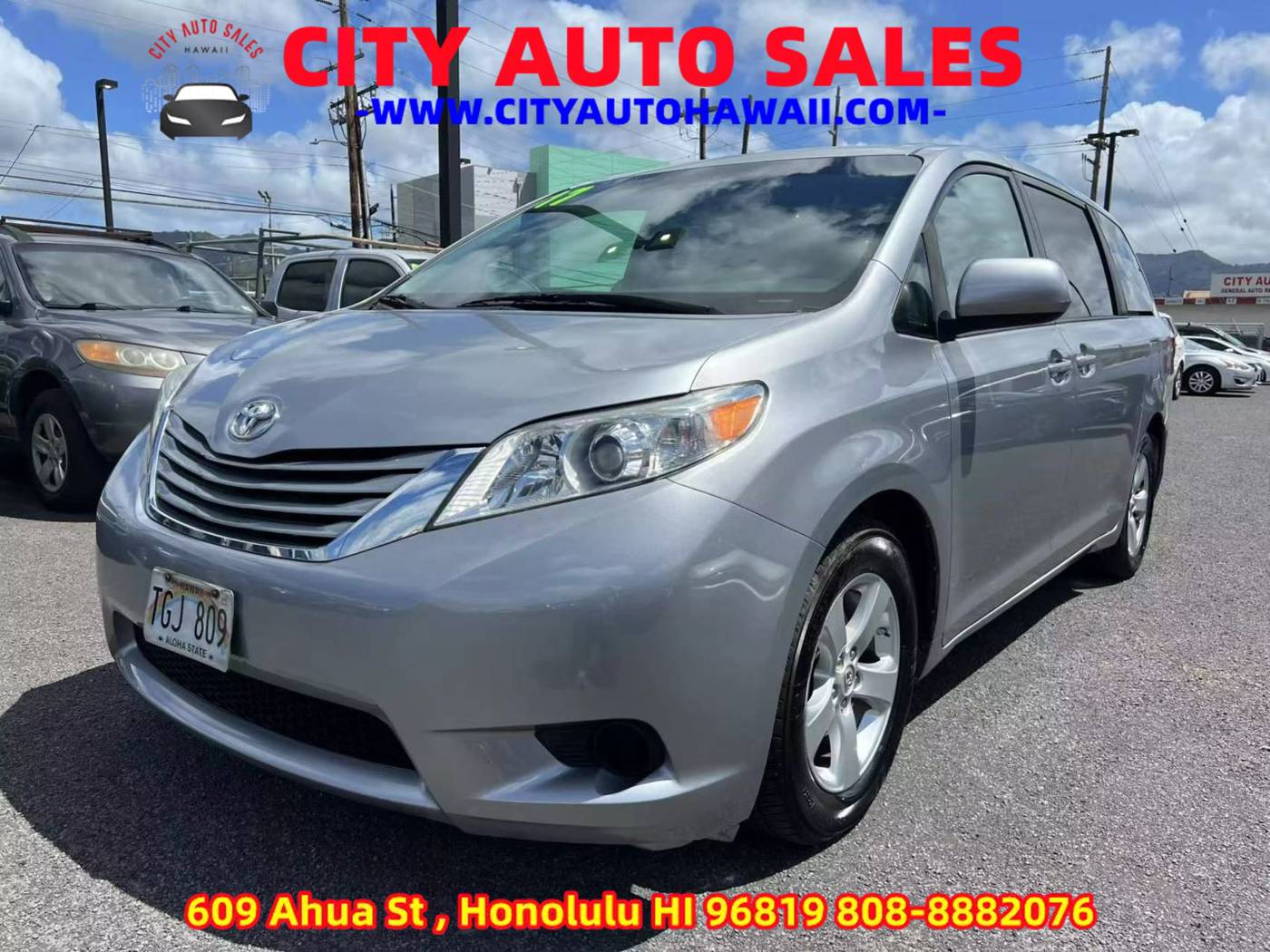 2017 Toyota Sienna LE — Minivan — 73,800 mi — Honolulu, HI