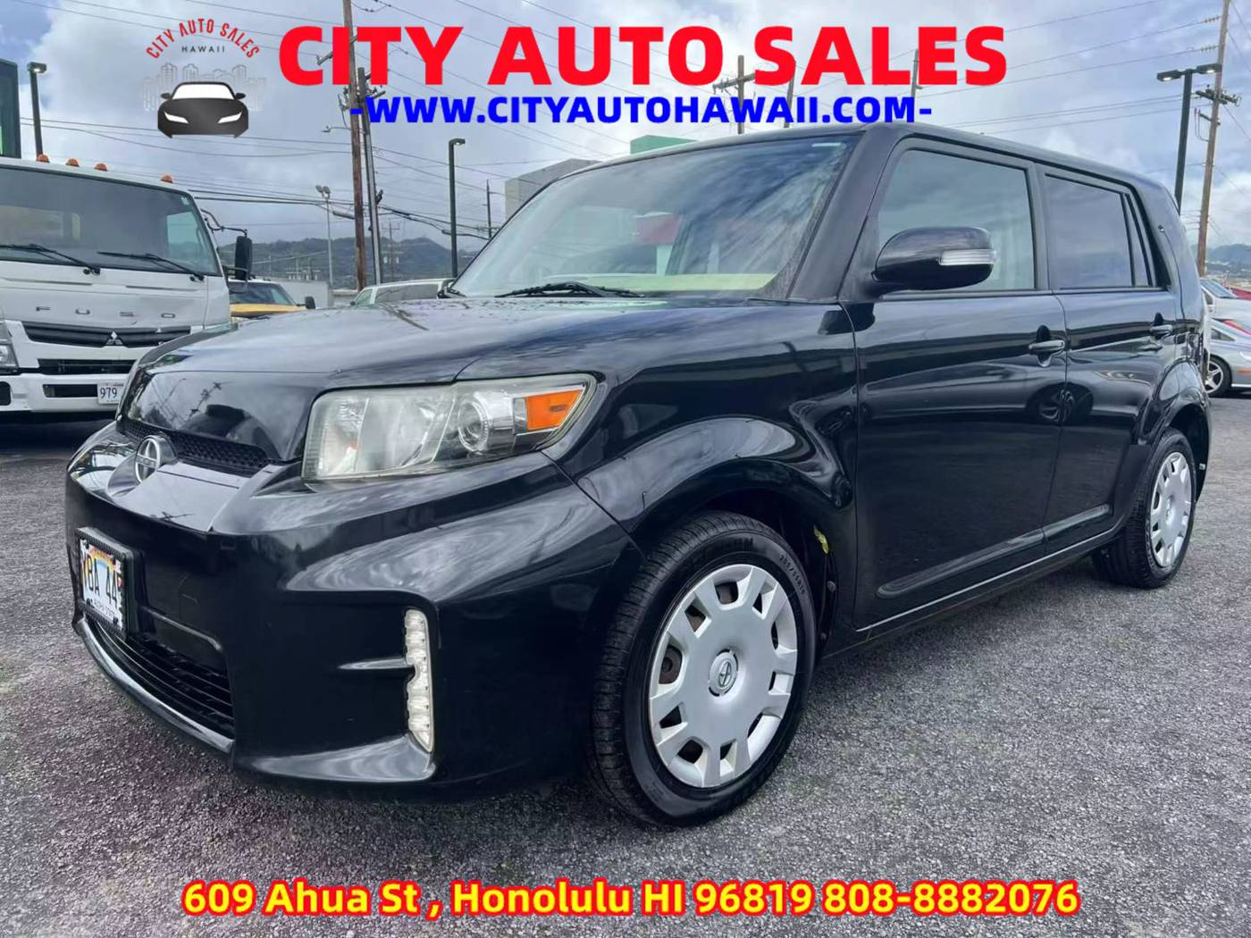 2013 Scion xB Base — Wagon — 99,100 mi — Honolulu, HI