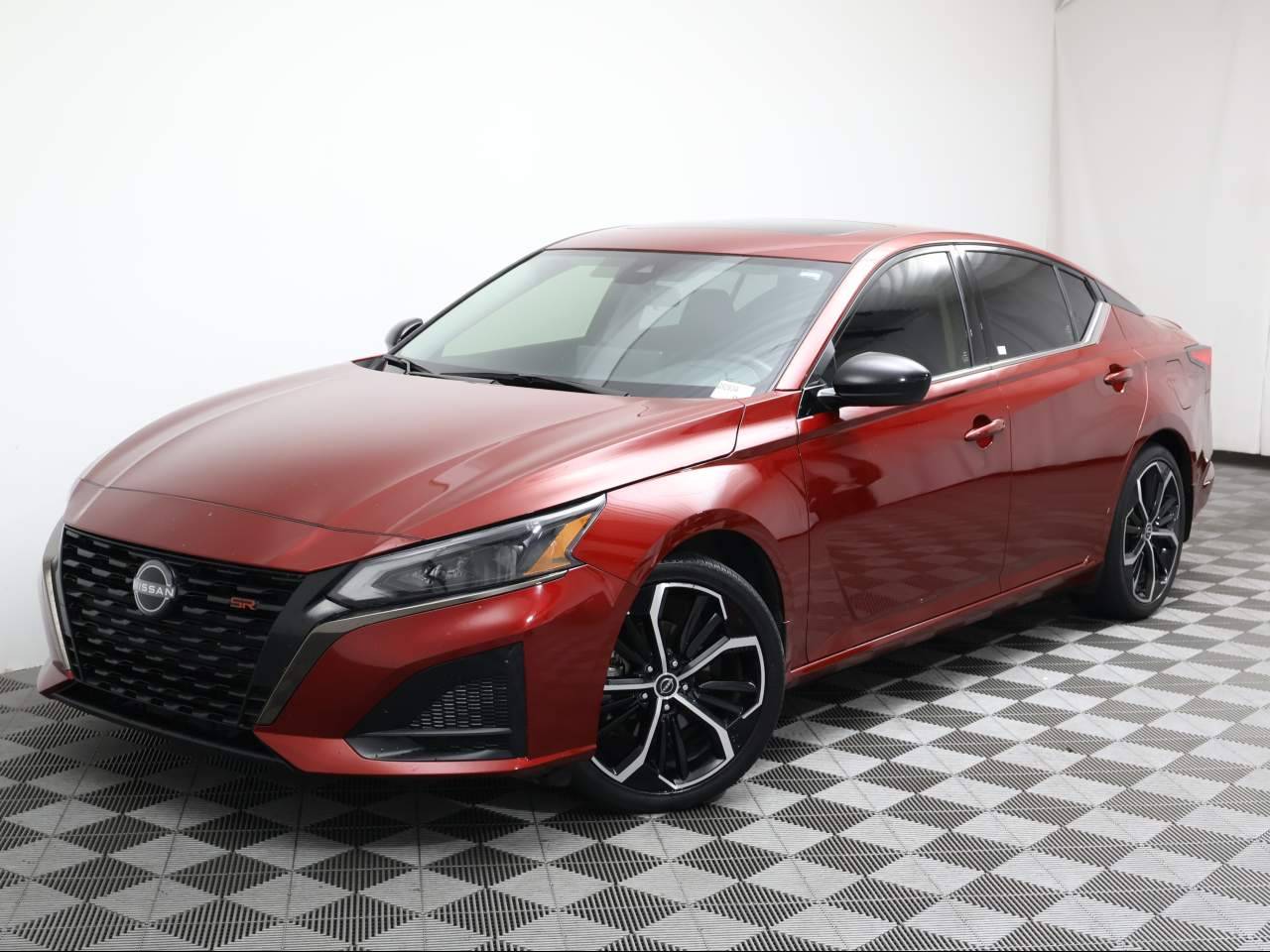 2023 Nissan Altima SR — Sedan — 44,151 mi — Yuma, AZ