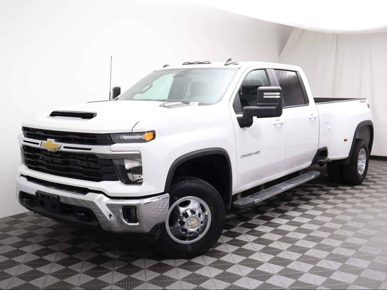 2024 Chevrolet Silverado 3500HD LT — Pickup Truck — 7,638 mi — Yuma, AZ