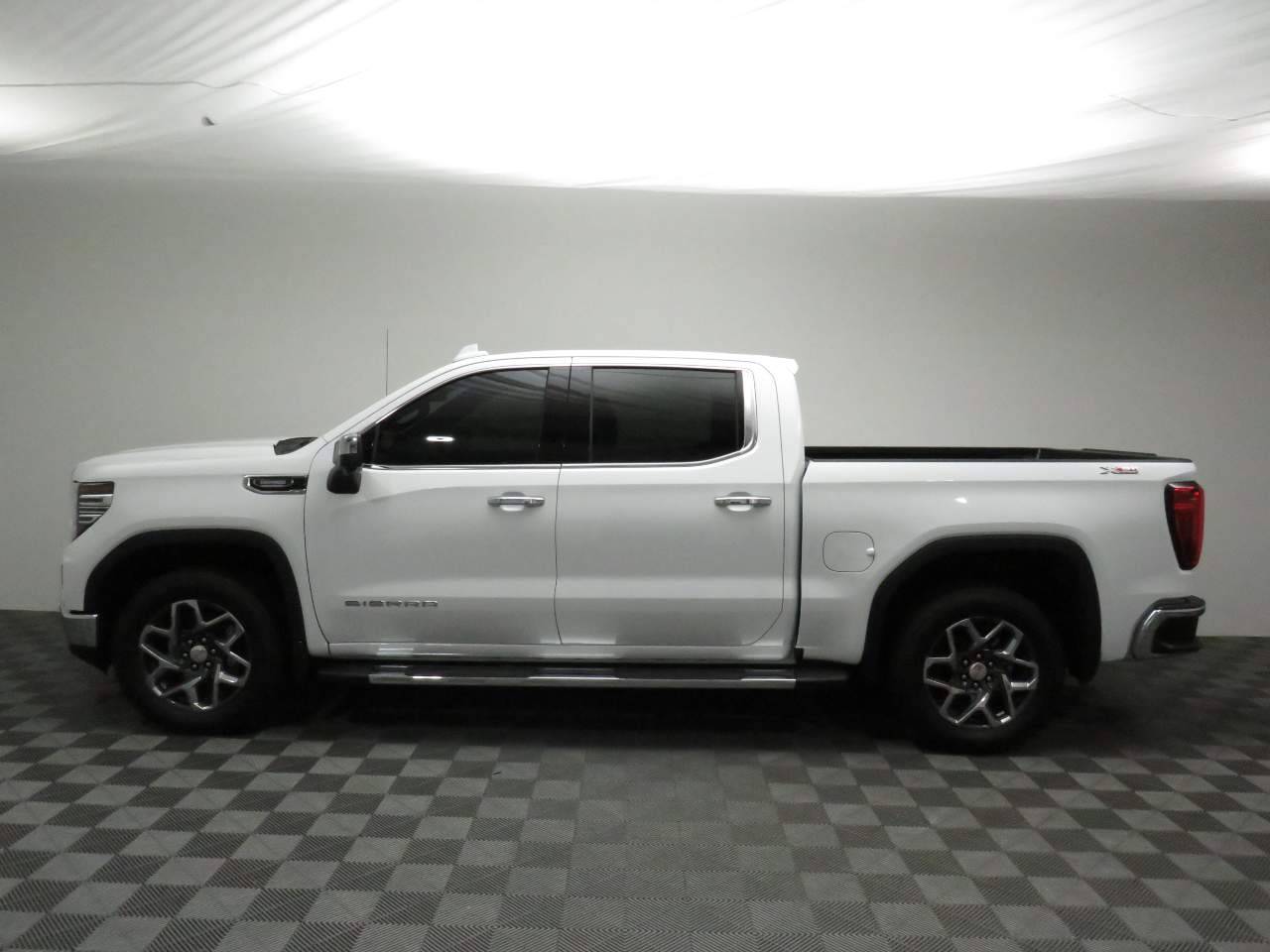 2025 GMC Sierra 1500 SLT — Pickup Truck — 278 mi — Yuma, AZ