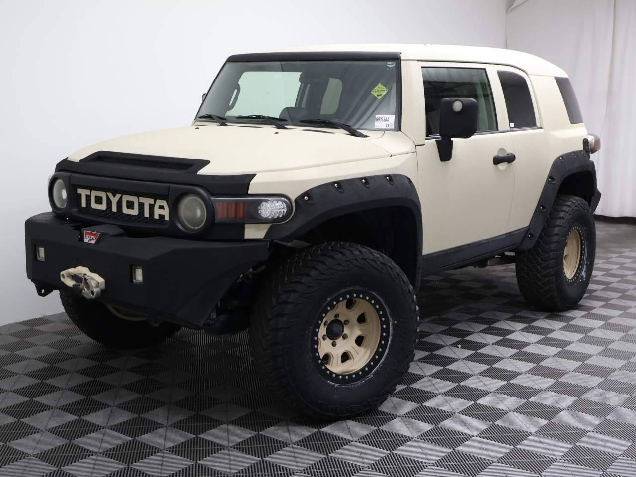2012 Toyota FJ Cruiser Base — SUV — 142,616 mi — Yuma, AZ