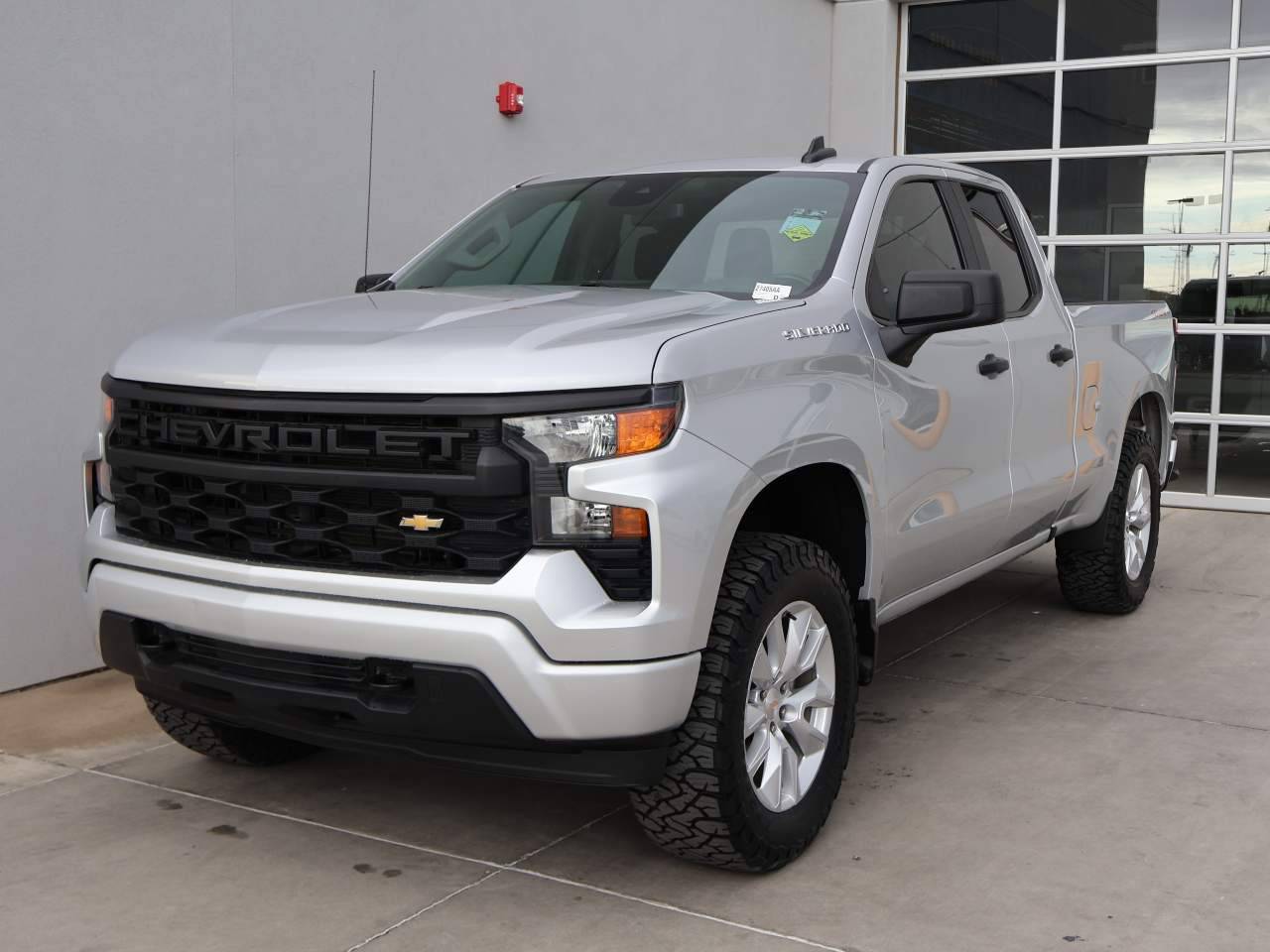 2022 Chevrolet Silverado 1500 Custom — Pickup Truck — 30,585 mi — Yuma, AZ