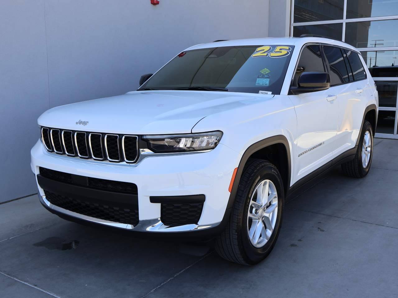 2025 Jeep Grand Cherokee Laredo — SUV — 8,694 mi — Yuma, AZ