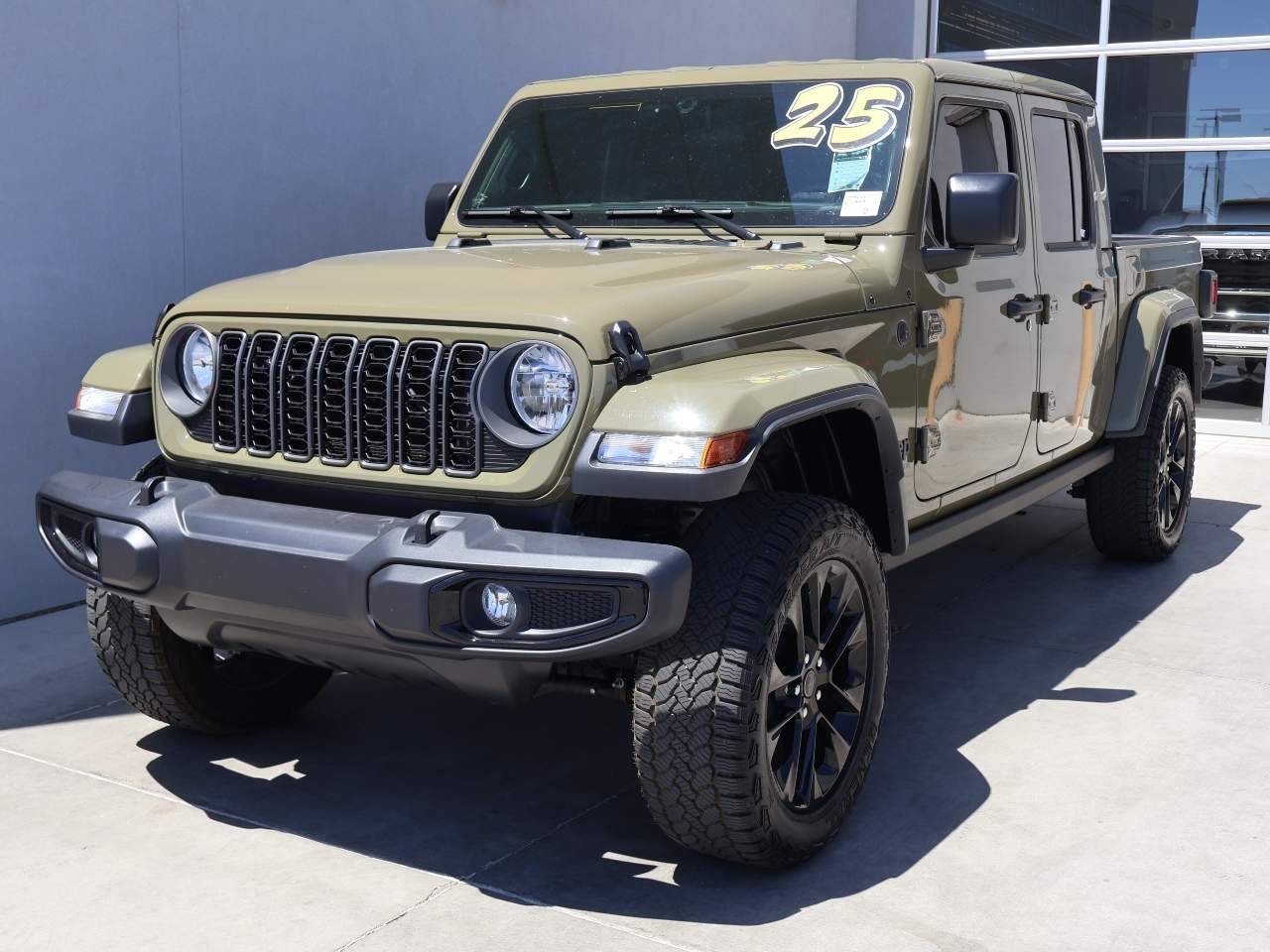 2025 Jeep Gladiator Nighthawk — Pickup Truck — 3,442 mi — Yuma, AZ