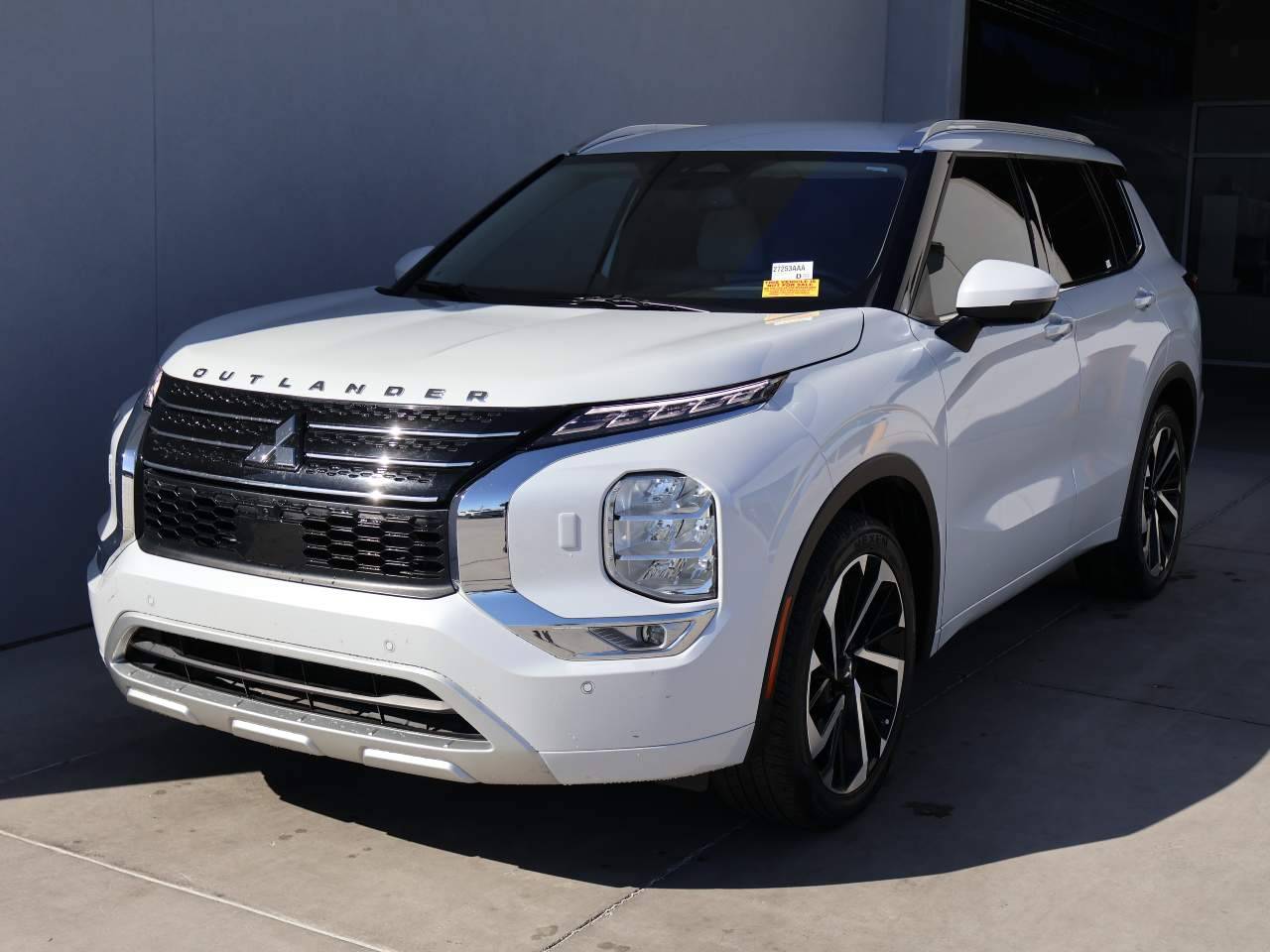 2022 Mitsubishi Outlander SEL — SUV — 33,247 mi — Yuma, AZ
