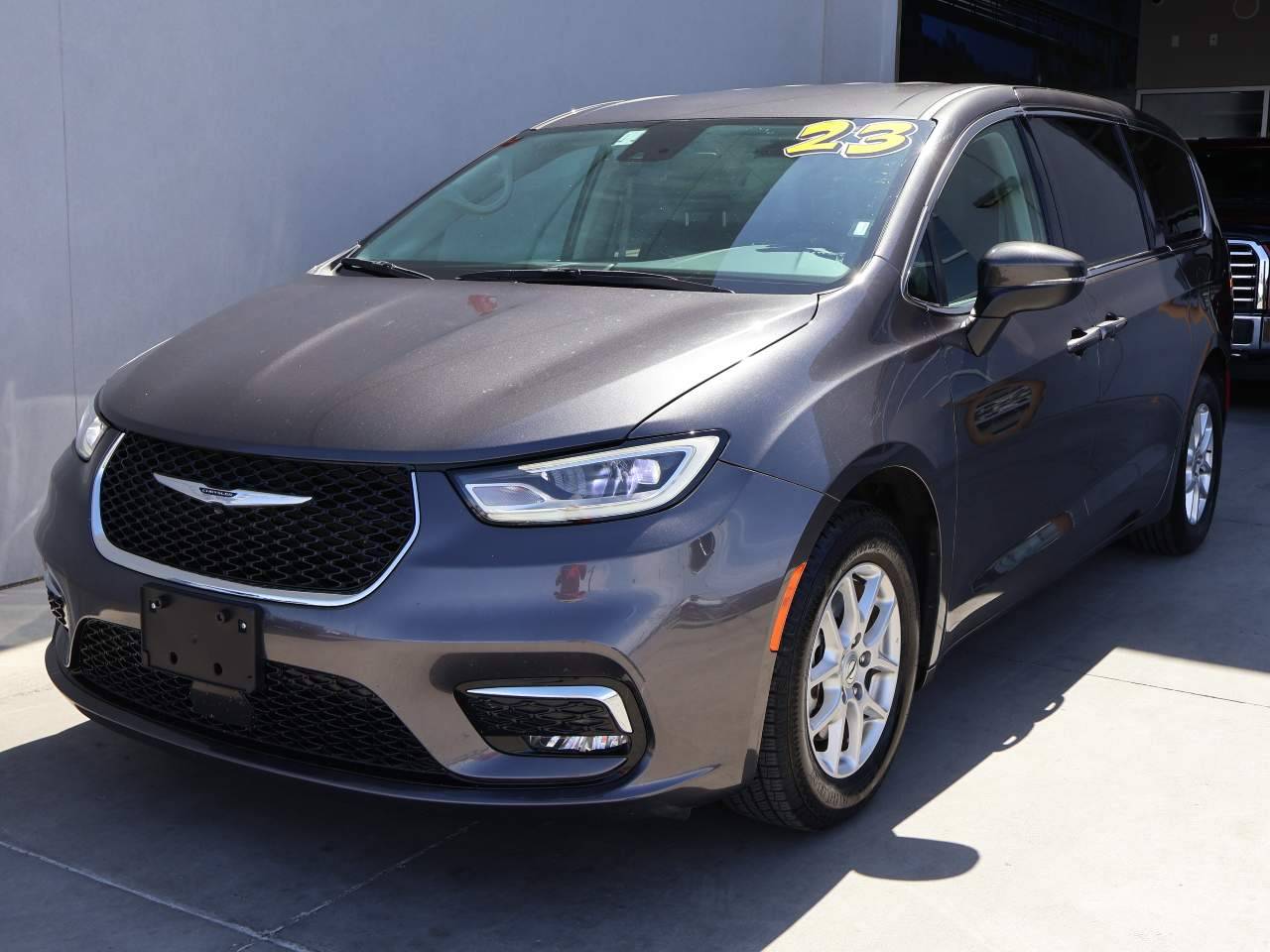 2023 Chrysler Pacifica Touring L — Minivan — 60,843 mi — Yuma, AZ
