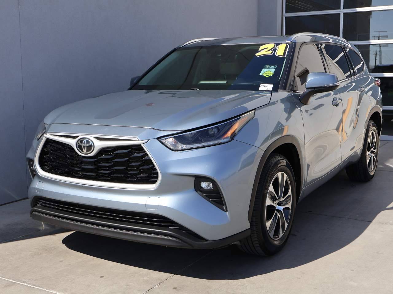 2021 Toyota Highlander XLE — SUV — 67,701 mi — Yuma, AZ