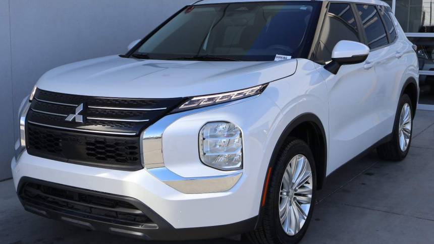 2022 Mitsubishi Outlander ES — SUV — 57,376 mi — Yuma, AZ