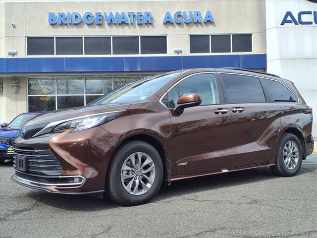 2021 Toyota Sienna XLE — Minivan — 60,647 mi — Bridgewater, NJ