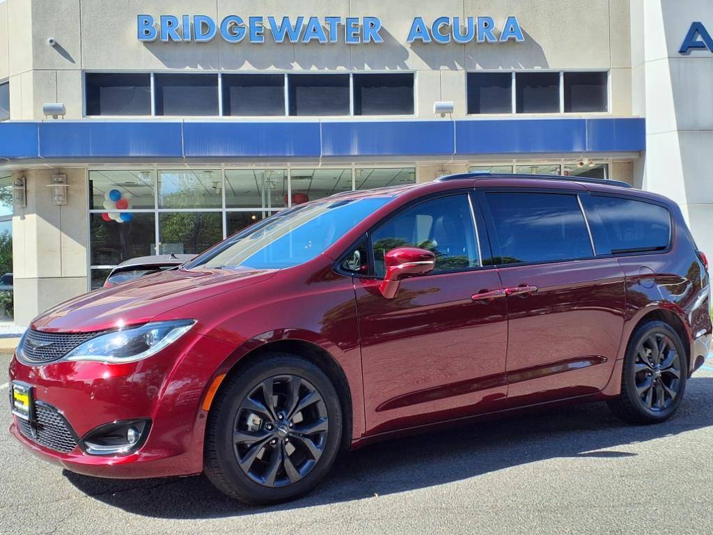 2020 Chrysler Pacifica Limited — Minivan — 5,694 mi — Bridgewater, NJ