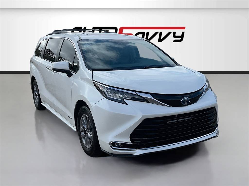 2021 Toyota Sienna XLE — Minivan — 42,550 mi — Santa Fe, NM