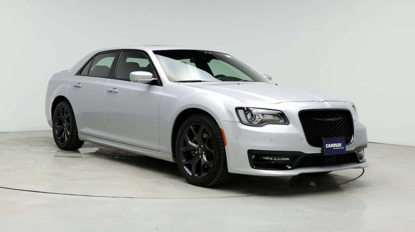2023 Chrysler 300 S — Sedan — 2,560 mi — Royal Palm Beach, FL