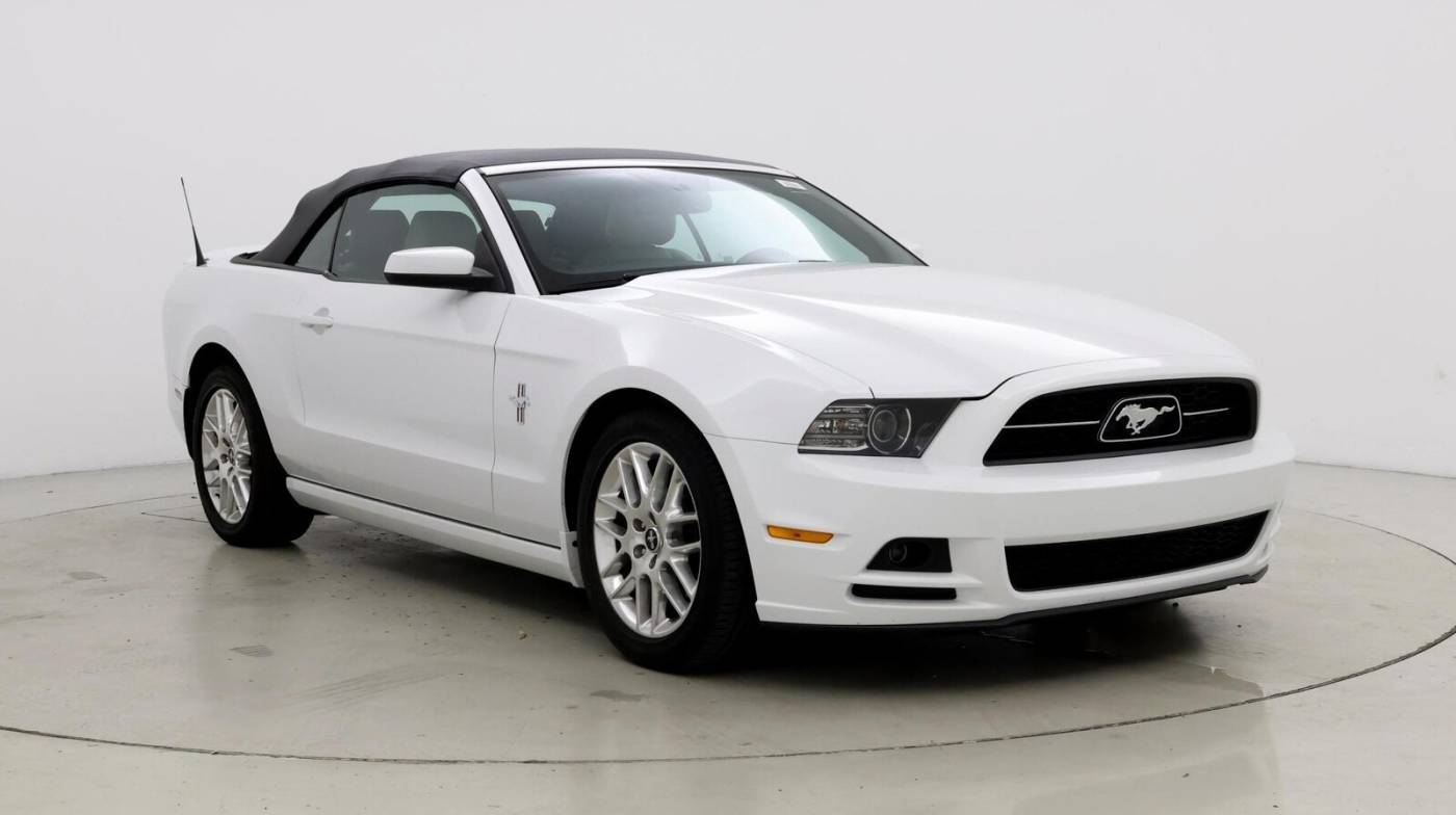 2014 Ford Mustang V6 Premium — Convertible — 40,953 mi — Royal Palm Beach, FL