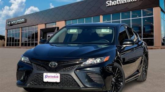 2020 Toyota Camry SE Nightshade — Sedan — 89,738 mi — Granbury, TX