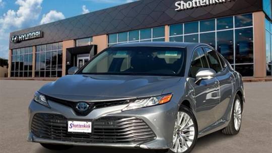 2018 Toyota Camry Hybrid XLE — Sedan — 116,366 mi — Granbury, TX