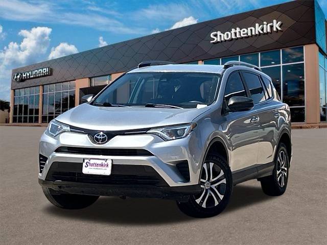 2017 Toyota RAV4 LE — SUV — 158,119 mi — Granbury, TX