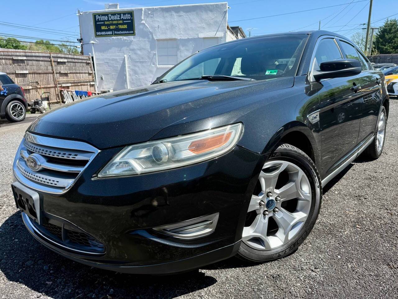 2011 Ford Taurus SHO — Sedan — 121,220 mi — Winchester, VA