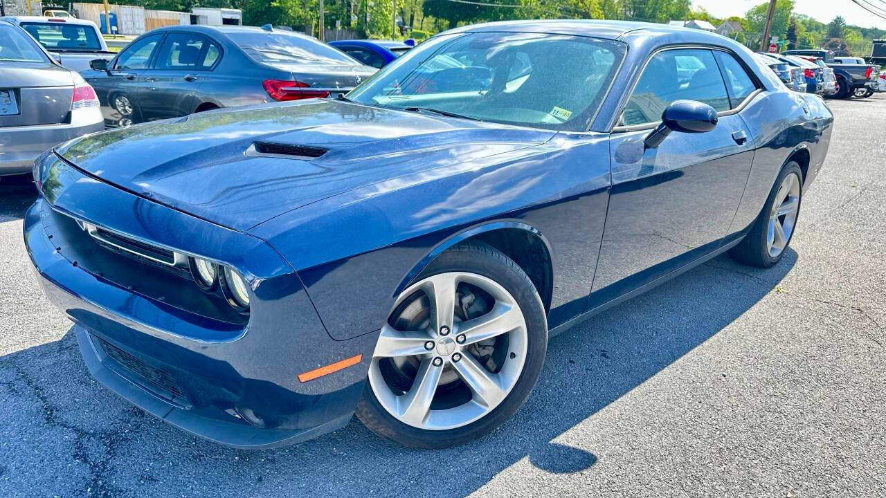 2015 Dodge Challenger SXT — Coupe — 136,893 mi — Winchester, VA
