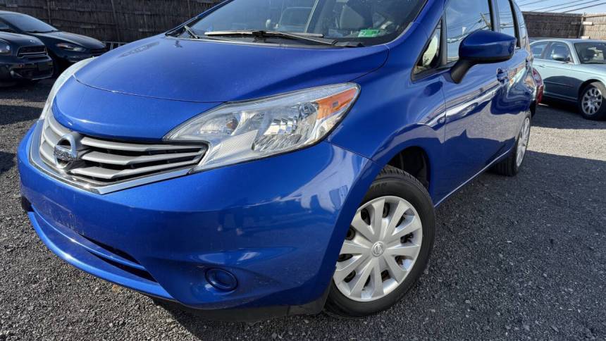 2016 Nissan Versa 1.6 SV — Hatchback — 112,276 mi — Winchester, VA
