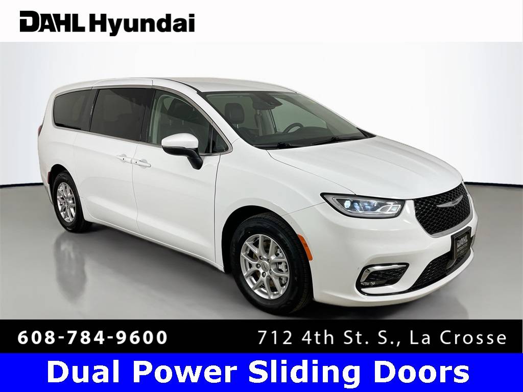 2023 Chrysler Pacifica Touring L — Minivan — 50,595 mi — La Crosse, WI