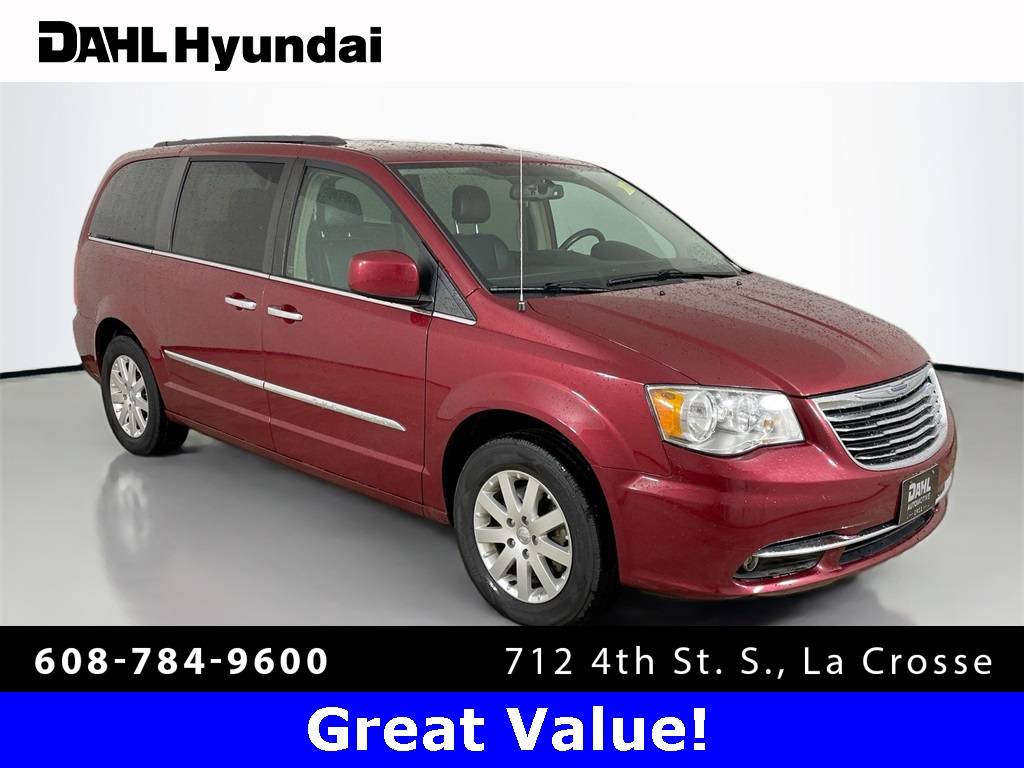 2016 Chrysler Town & Country Touring — Minivan — 92,691 mi — La Crosse, WI