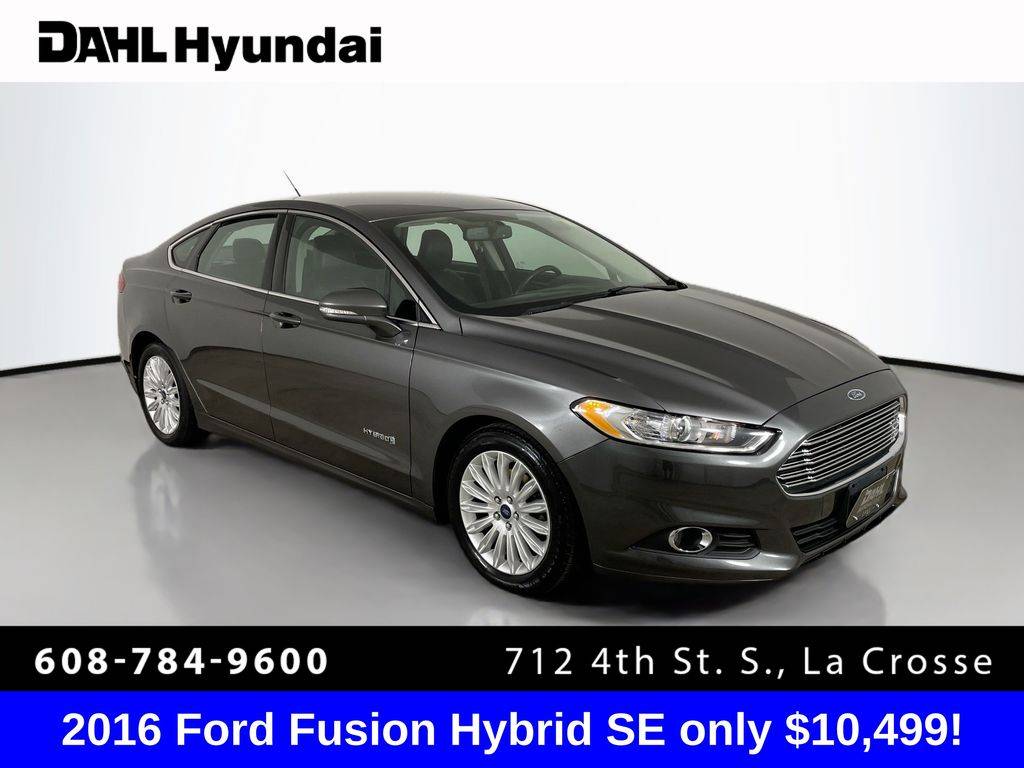 2016 Ford Fusion Hybrid SE — Sedan — 129,401 mi — La Crosse, WI