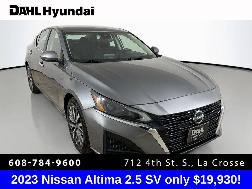 2023 Nissan Altima SV — Sedan — 56,159 mi — La Crosse, WI