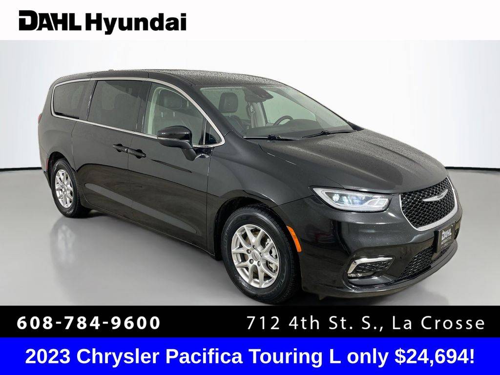 2023 Chrysler Pacifica Touring L — Minivan — 61,215 mi — La Crosse, WI