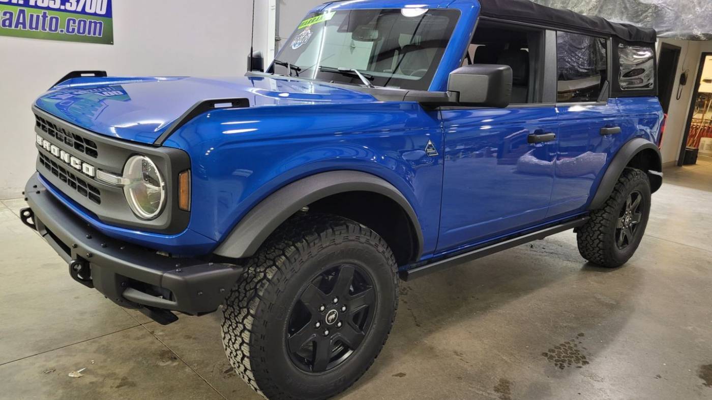 2022 Ford Bronco Black Diamond — SUV — 10,153 mi — Dickinson, ND