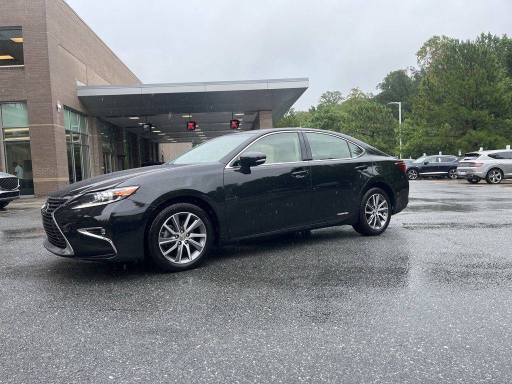 2017 Lexus ES ES 300h — Sedan — 27,757 mi — Cary, NC