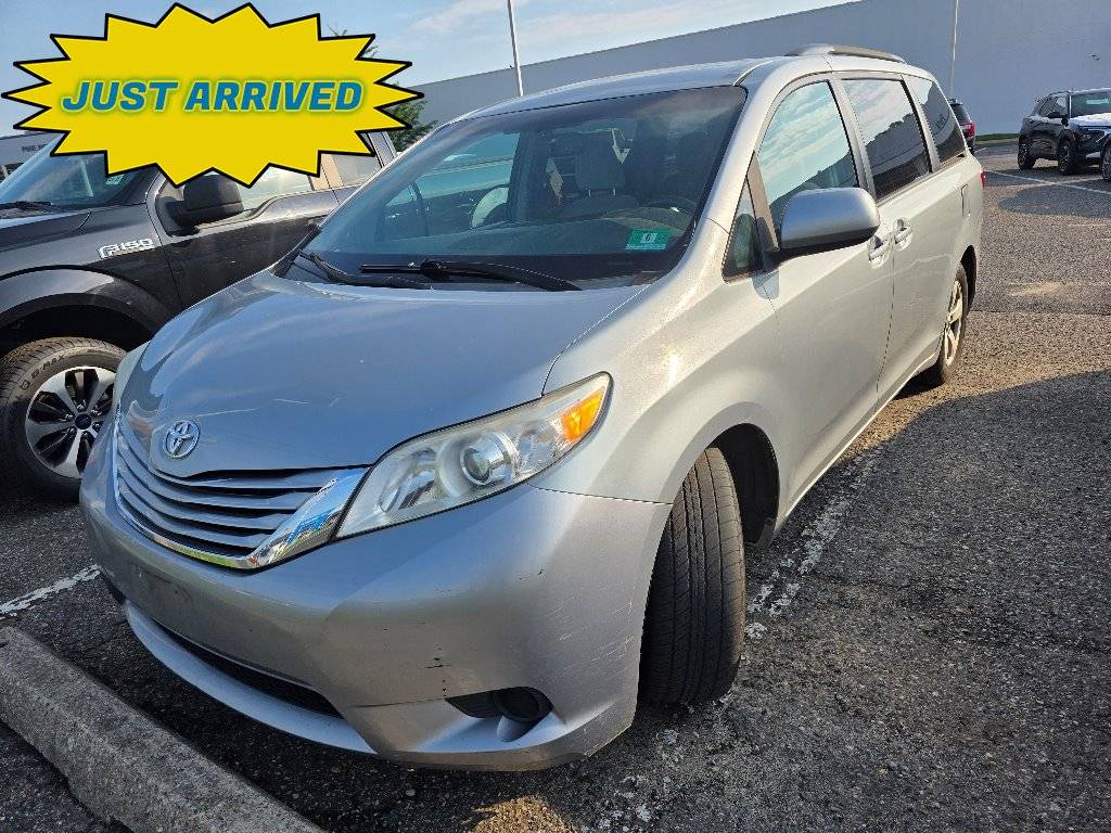2016 Toyota Sienna L — Minivan — 123,435 mi — Lakewood, NJ