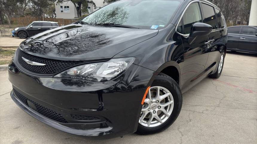 2023 Chrysler Voyager LX — Minivan — 62,578 mi — Austin, TX