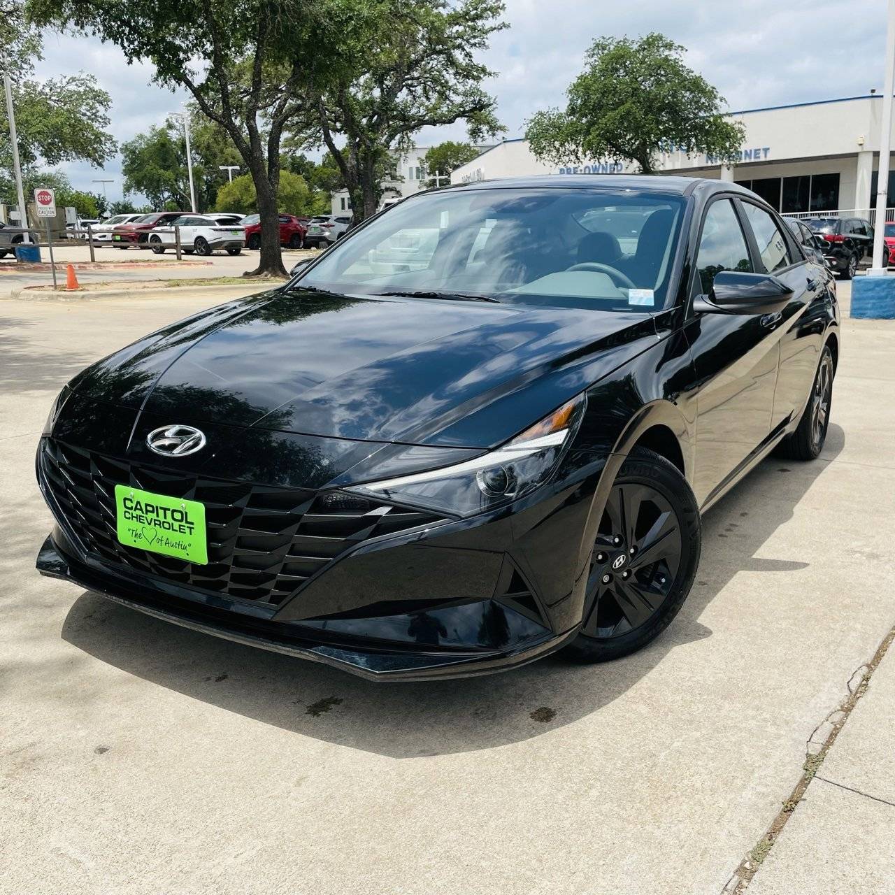 2023 Hyundai Elantra Hybrid Blue — Sedan — 14,887 mi — Austin, TX