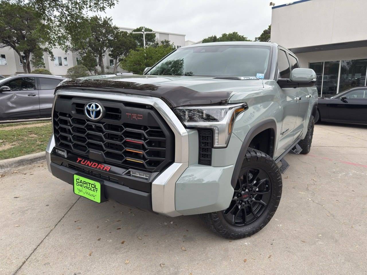 2022 Toyota Tundra Hybrid Limited — Pickup Truck — 29,661 mi — Austin, TX