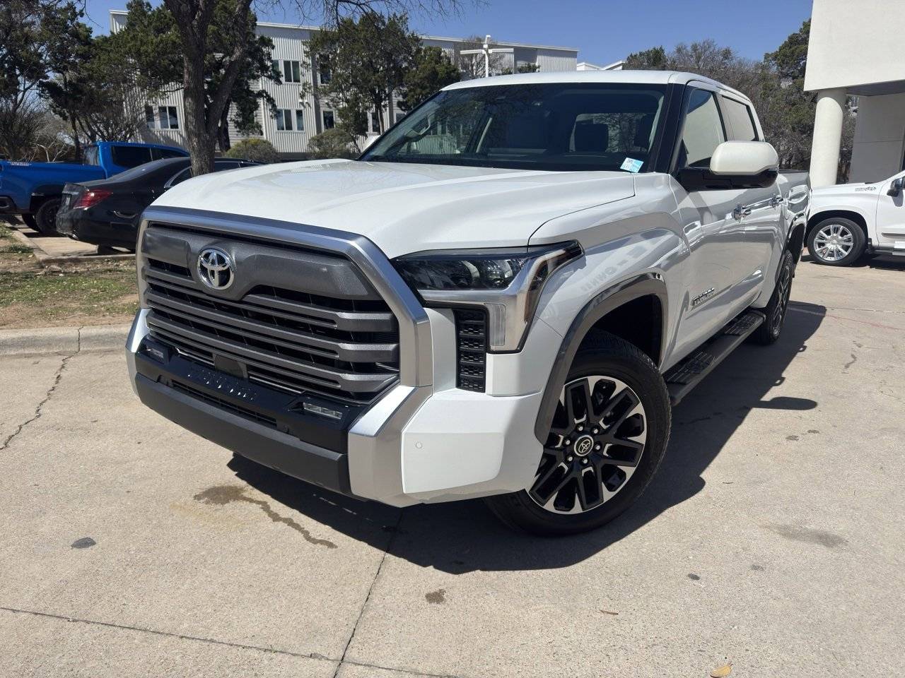 2024 Toyota Tundra Limited — Pickup Truck — 2,885 mi — Austin, TX