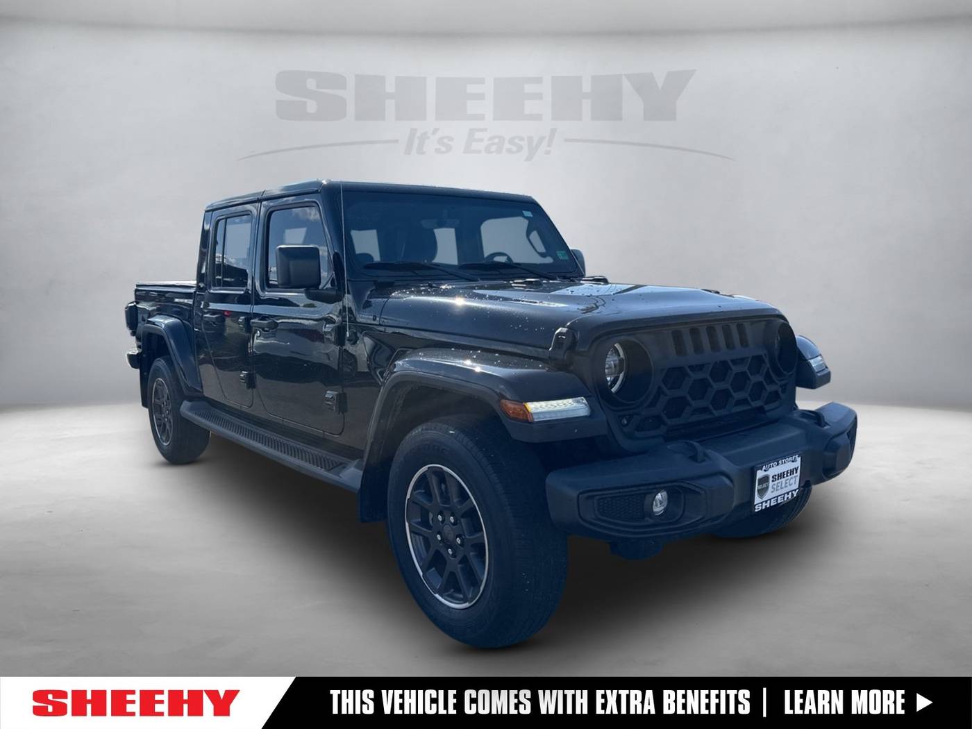 2022 Jeep Gladiator Overland — Pickup Truck — 30,000 mi — Fredericksburg, VA