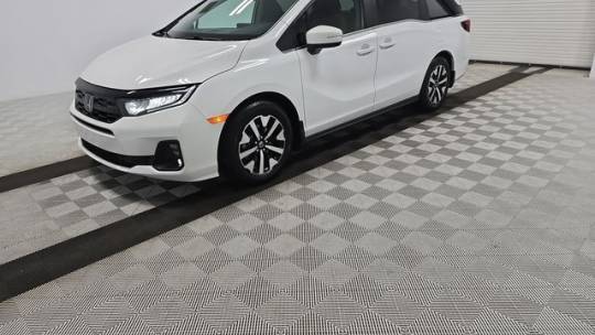 2025 Honda Odyssey EX-L — Minivan — 1,474 mi — Fort Wright, KY