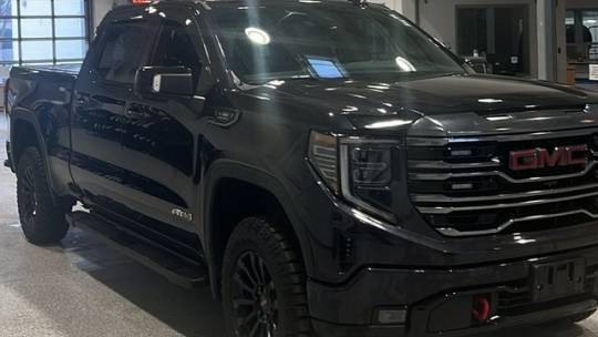 2022 GMC Sierra 1500 AT4 — Pickup Truck — 48,526 mi — Grayslake, IL